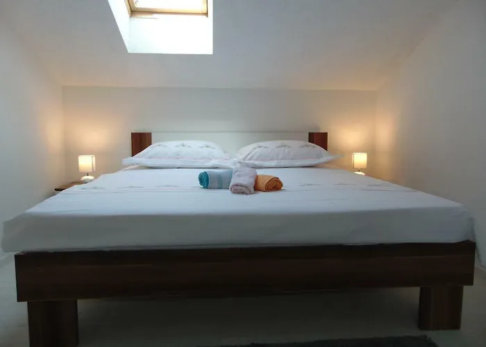 Apartment 3